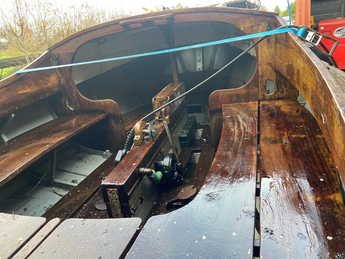 Plywood and teak sail boat - Image 4