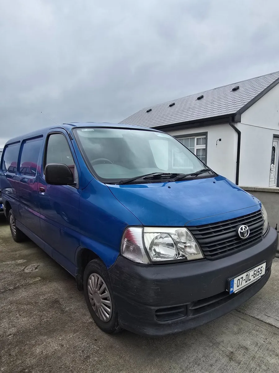 Toyota hiace - Image 2