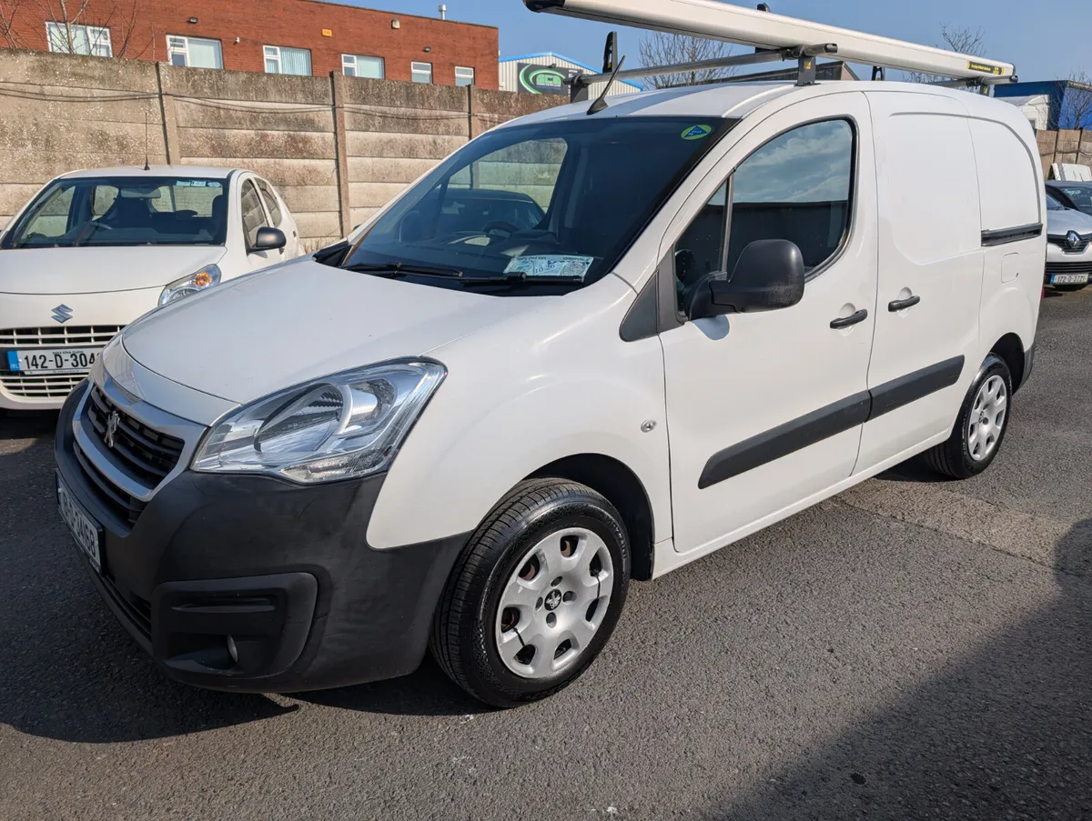 Peugeot Partner 3 seater Air Conditioning - Image 1