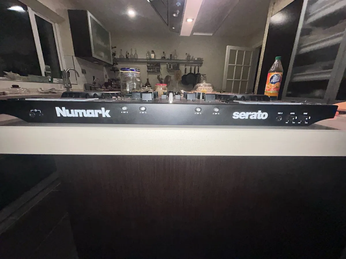 Numark ns4fx - Image 2