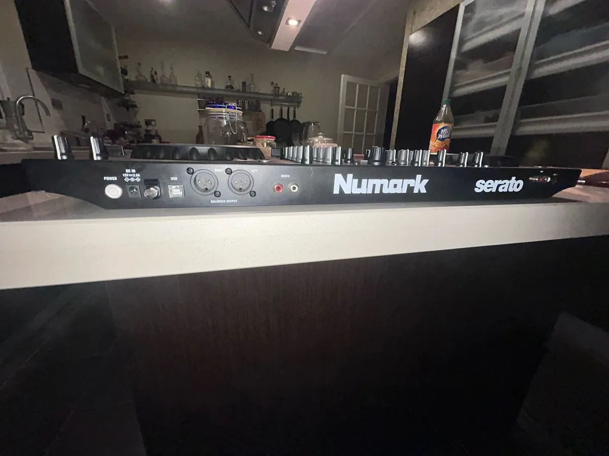 Numark ns4fx - Image 3