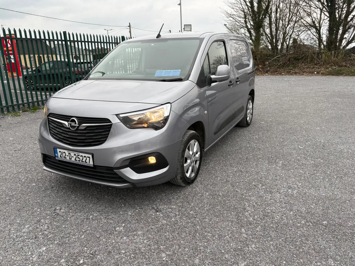 Opel Combo 2021 - Image 2