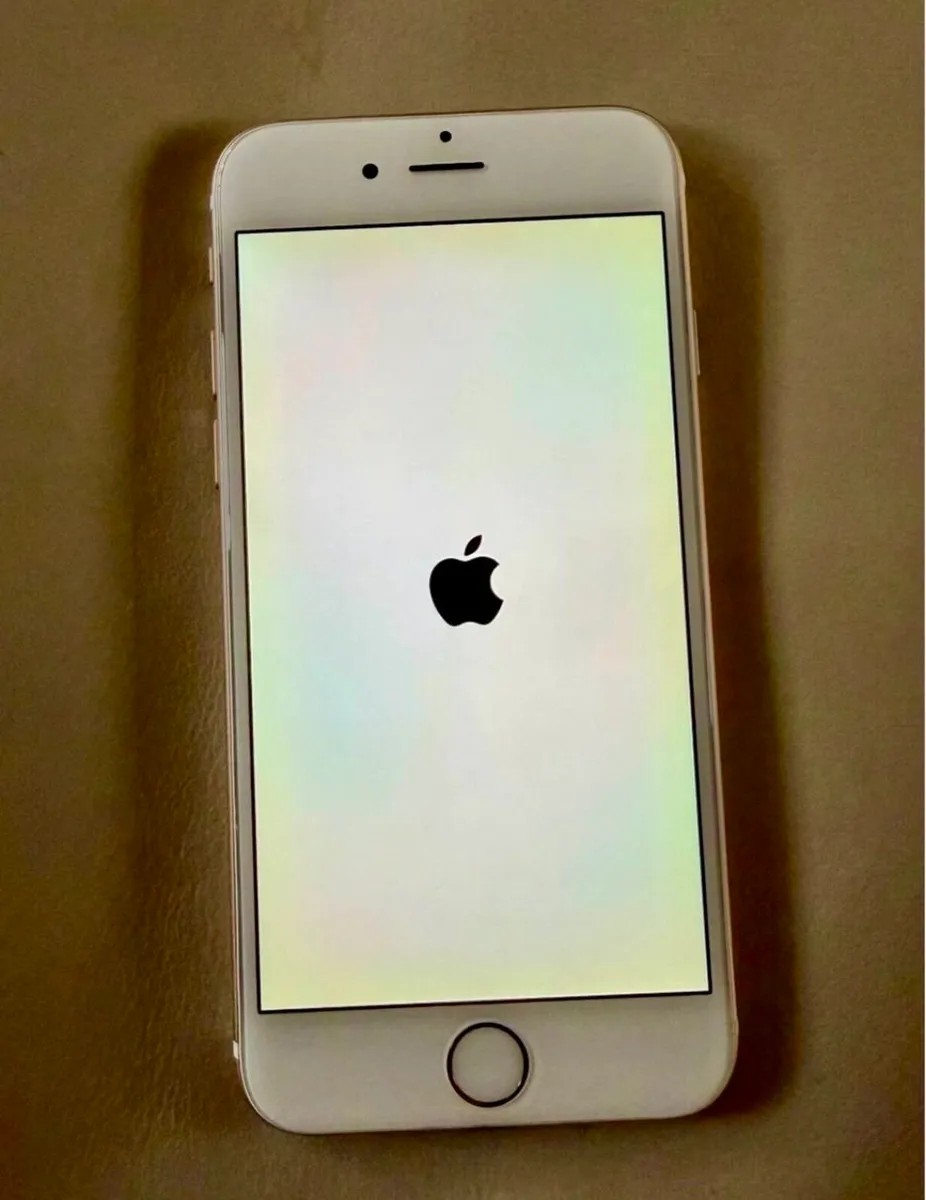iPhone 6 - Image 3