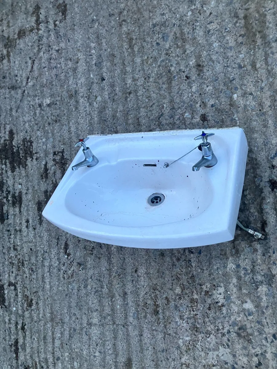 Sink on pedestal plus another - Image 4