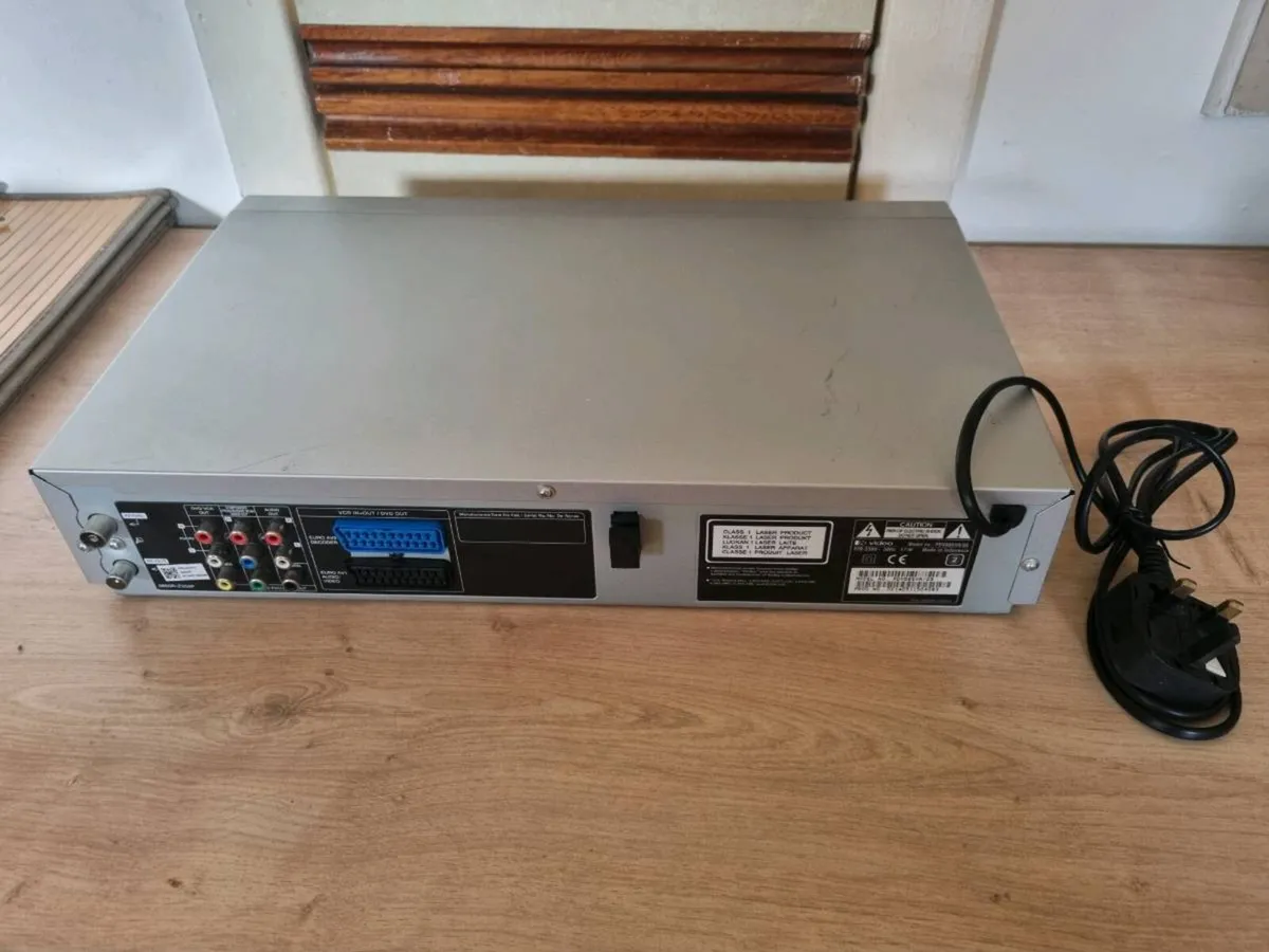 PYE PDV560VR DVD DVD Player / VHS Recorder Combi - Image 2