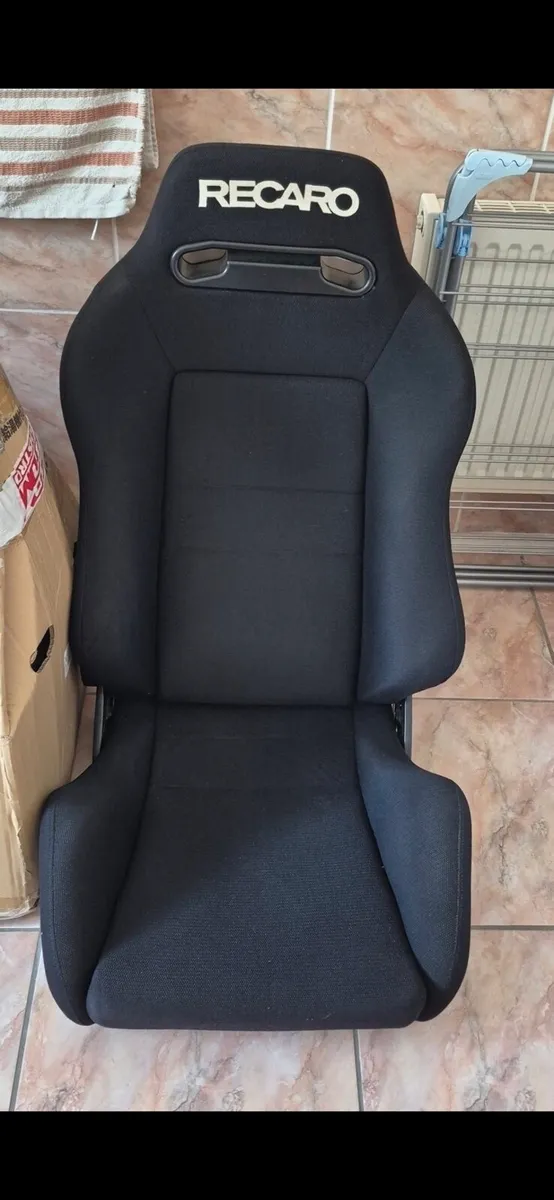 SR3 Recaro seats