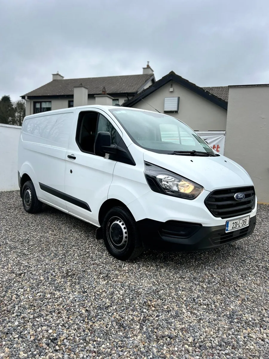 2023 Ford Transit Custom - Image 1