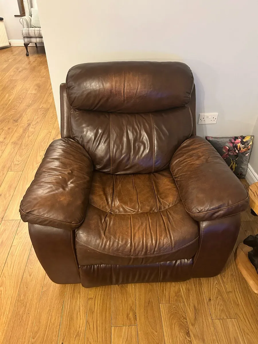 3+1+1 Recliner Sofa & Chairs - Image 2