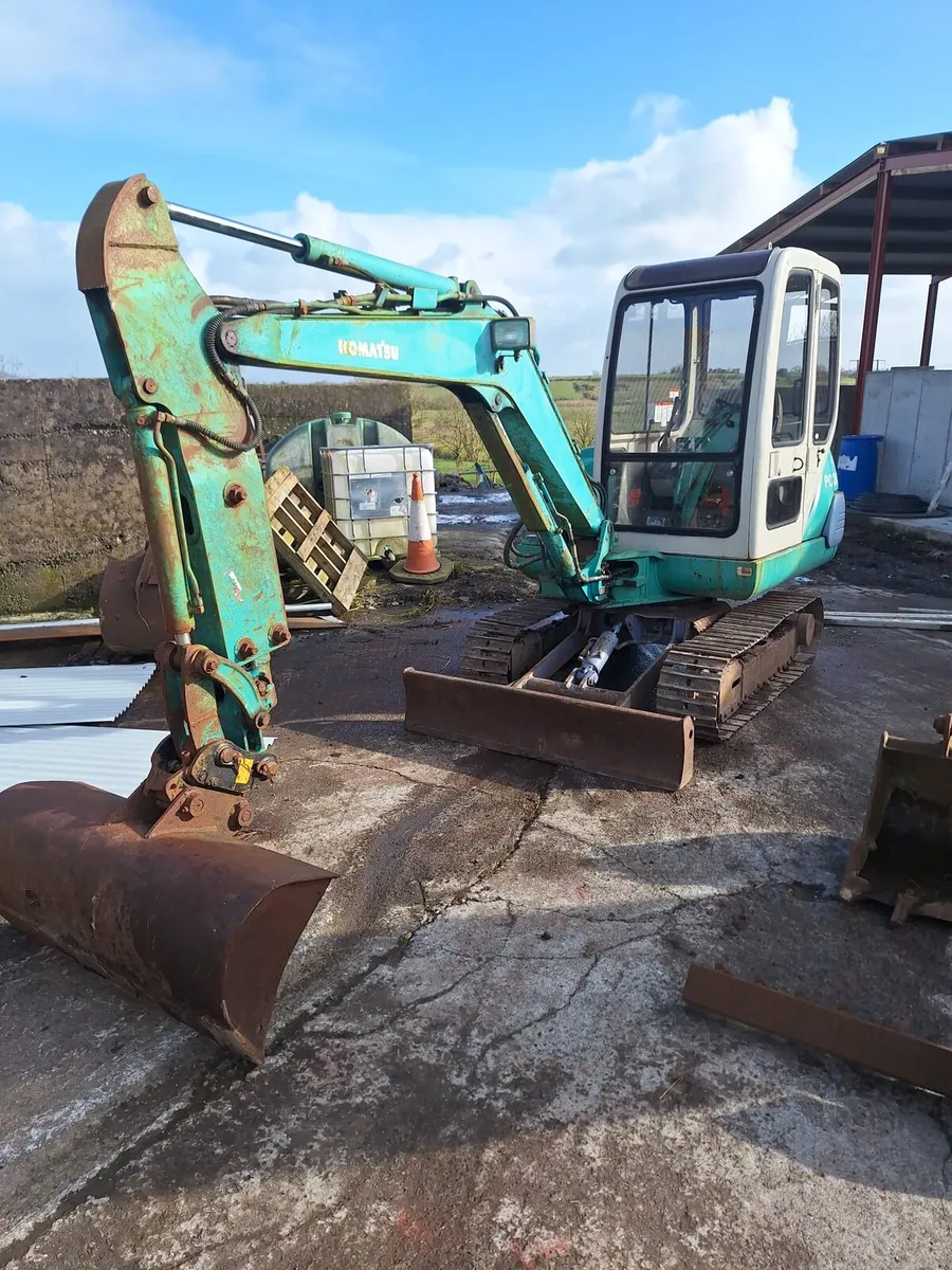 Mini digger - Image 1