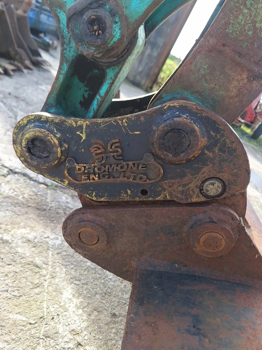 Mini digger - Image 2