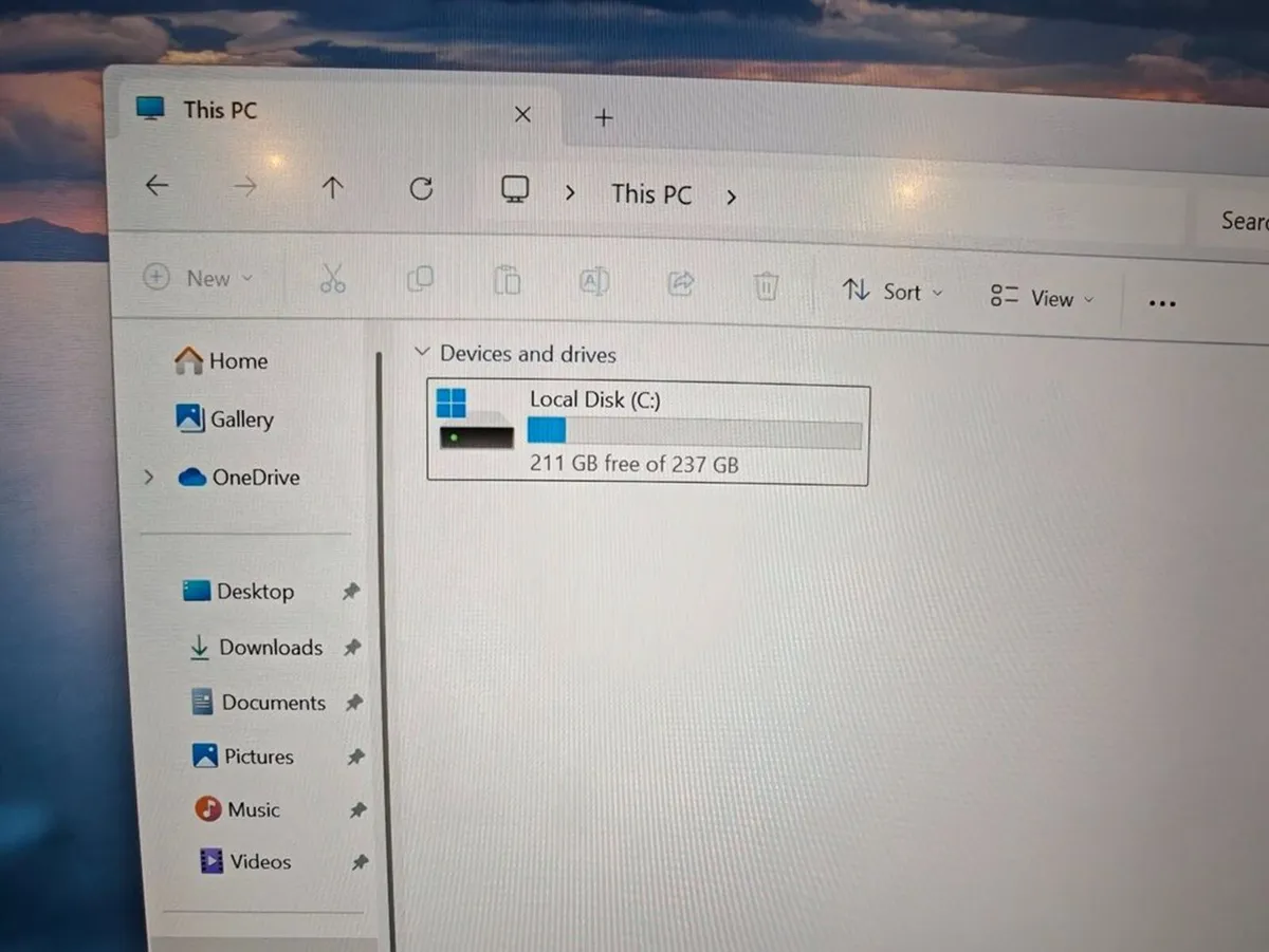 Mega Lenovo ThinkPad L14 Gen5 Laptop - Image 3