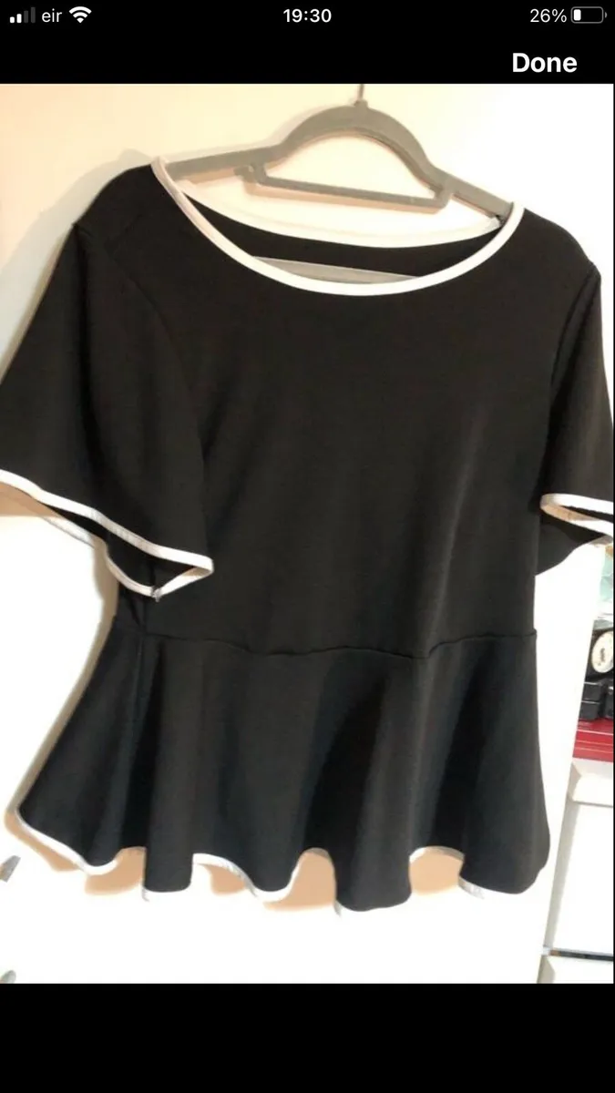 Ladies stunning top size XL €3 - Image 2