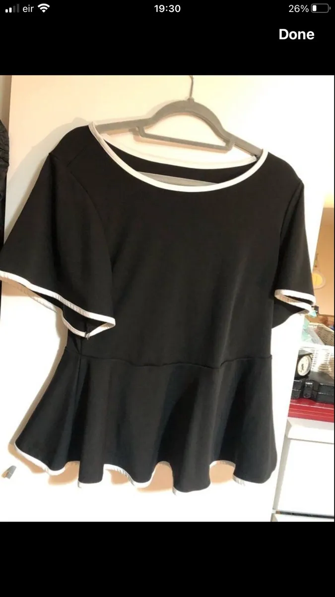 Ladies stunning top size XL €3 - Image 4