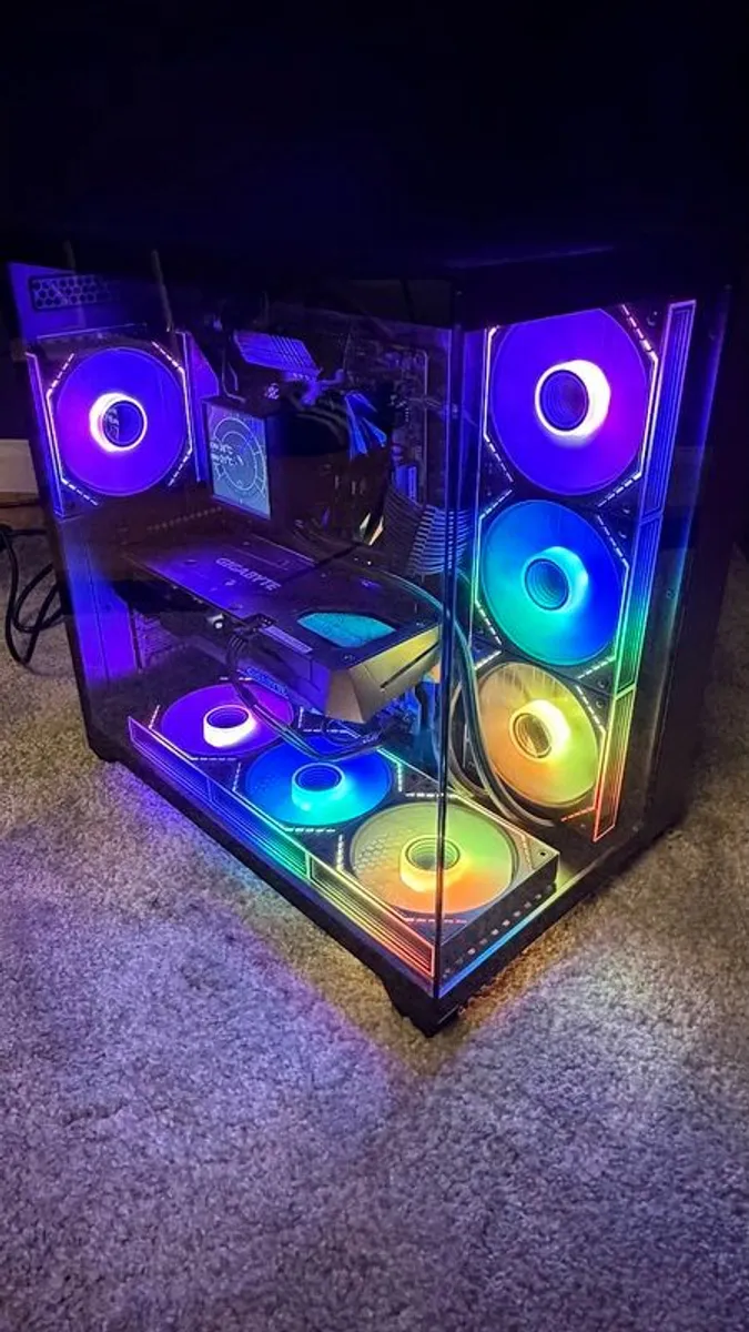 New // R5 / Rx7600 / 16gb / 1tb - Image 1