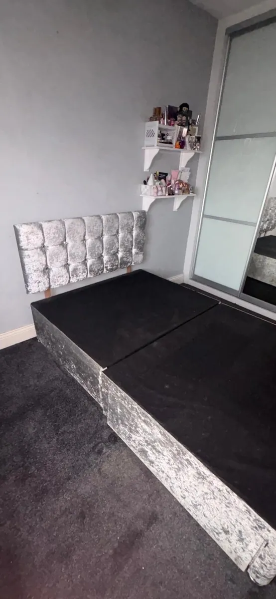 Small double bed free