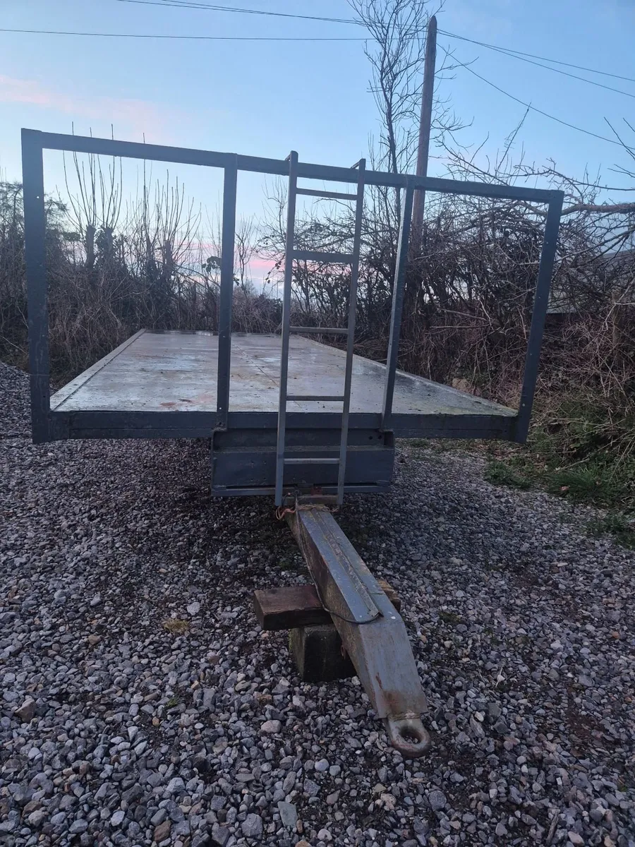 Bale trailer - Image 2