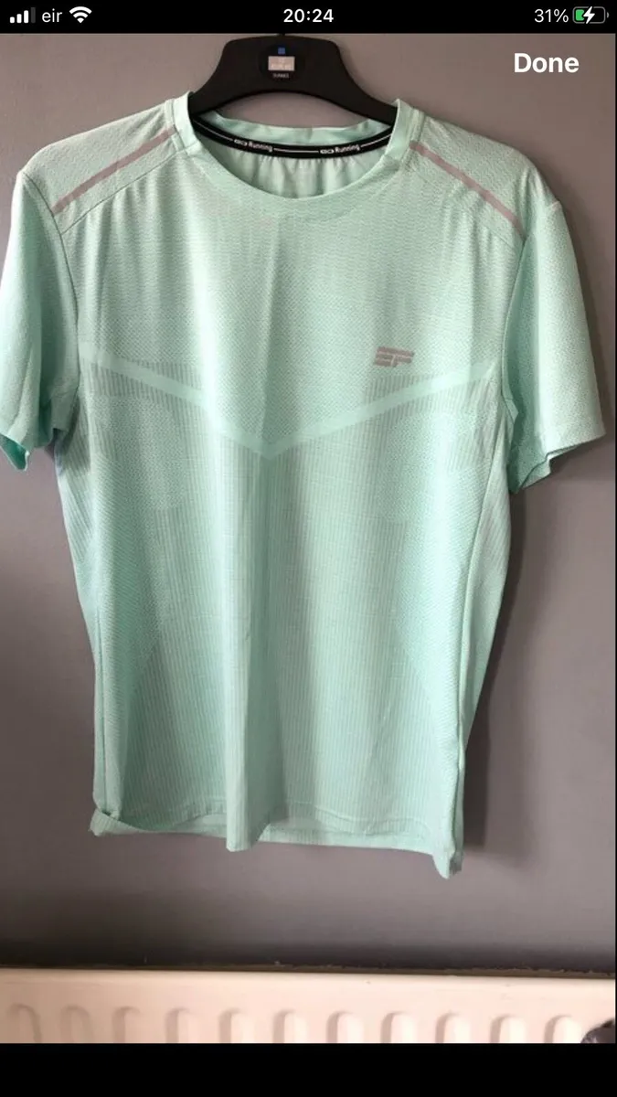 Mens new teeshirt size as €5 - Image 1