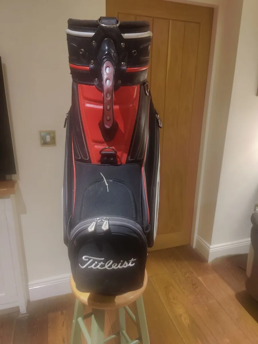 Titleist Golf Tour Bag - Image 1