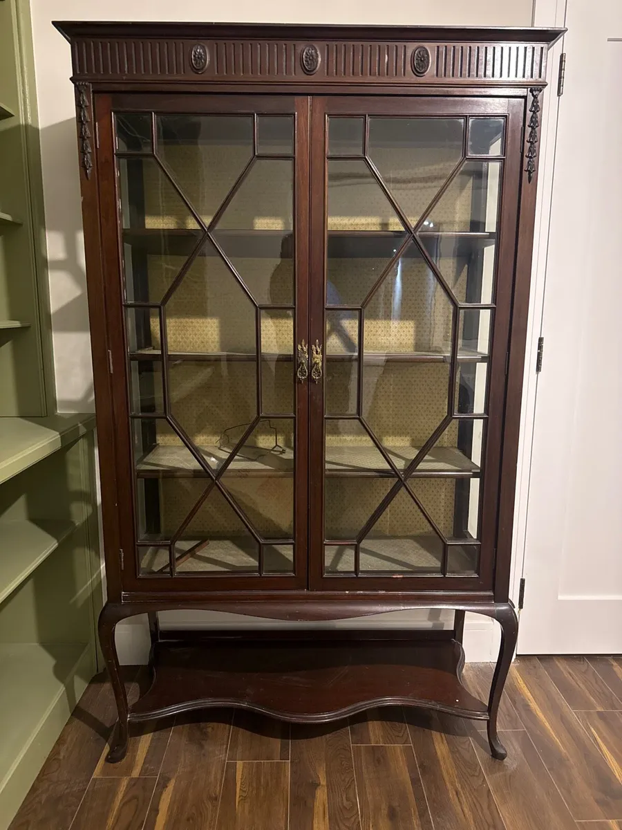 Mahogany Glass Display Cabinet / China Cabinet - Image 2