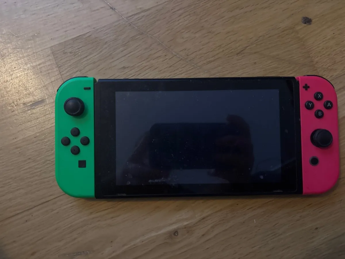 Nintendo switch - Image 1
