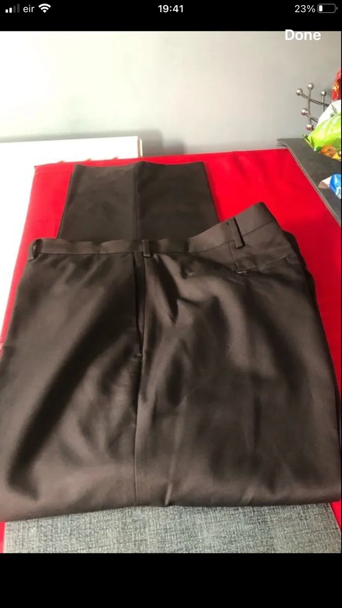 Mens trousers W40”x L29” €10 - Image 2