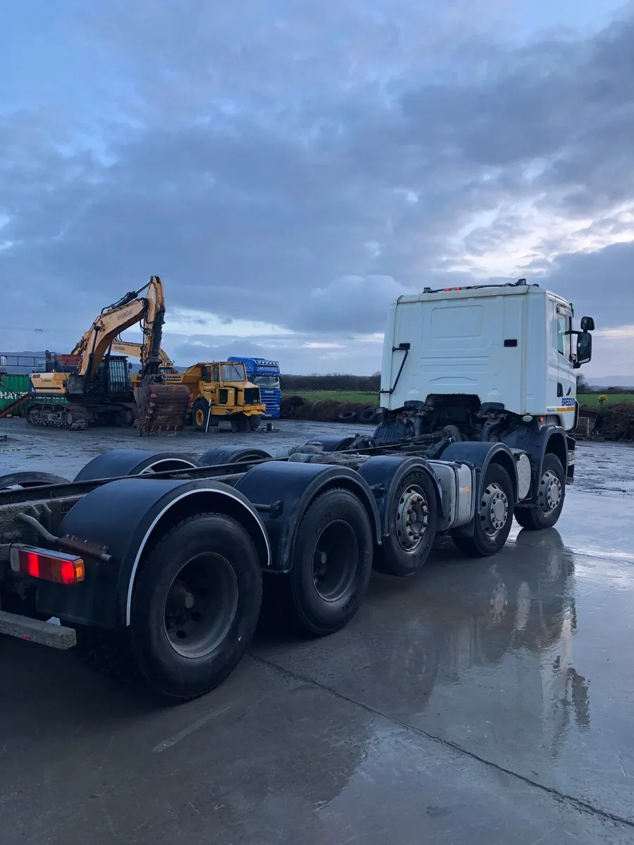 Scania R420 10x4 chassis and cab - Image 4