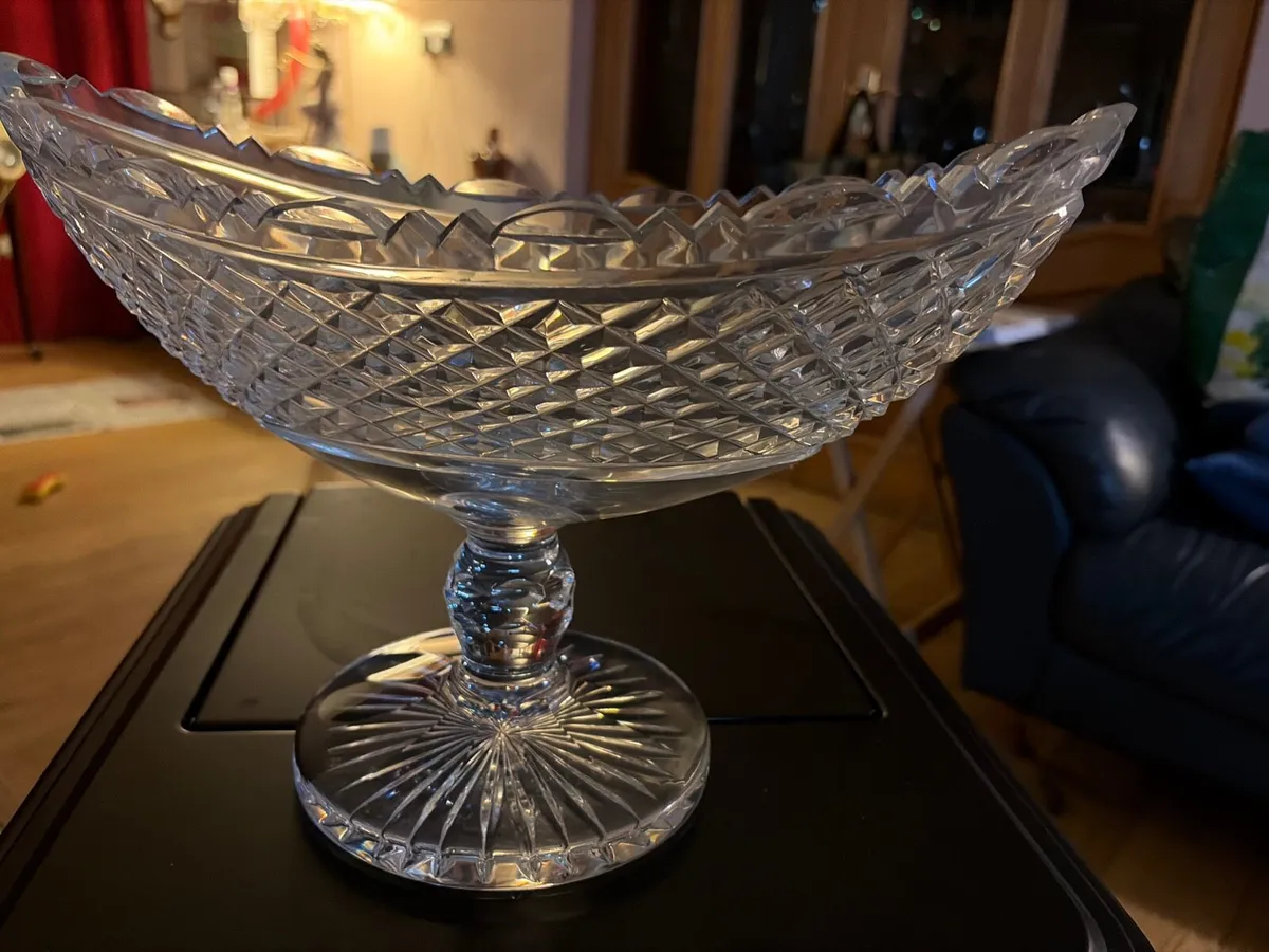 Waterford crystal scooped dish - Image 1