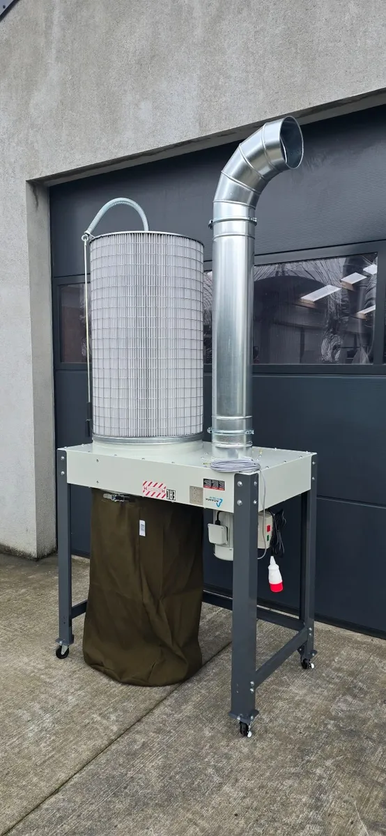 new Adamik Dust Extractor - Image 2