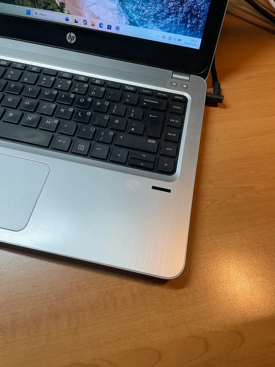 Hp laptop i5 pro 8/256 windows 11 - Image 2