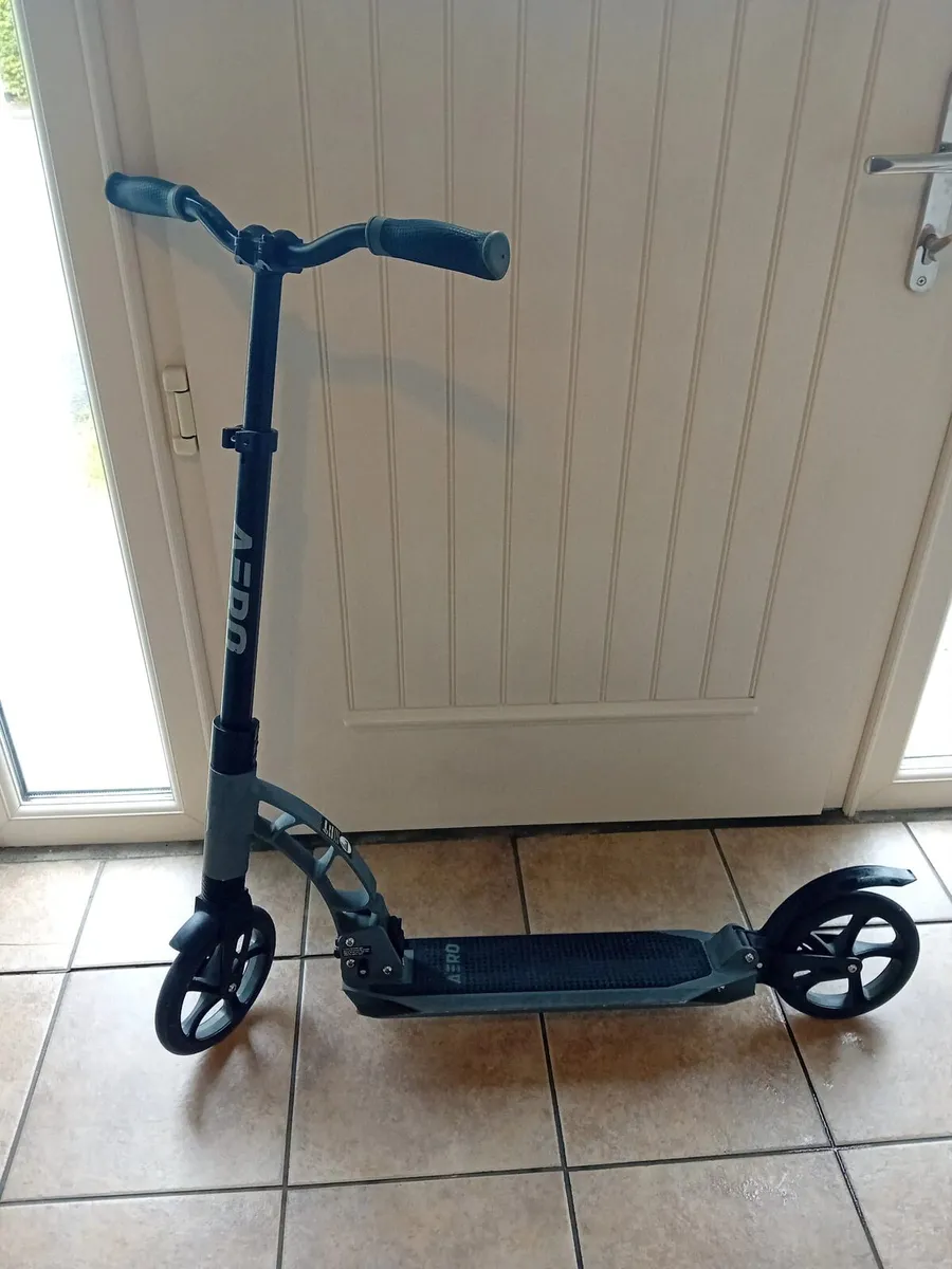 Gym mat balance beam and scooter - Image 2