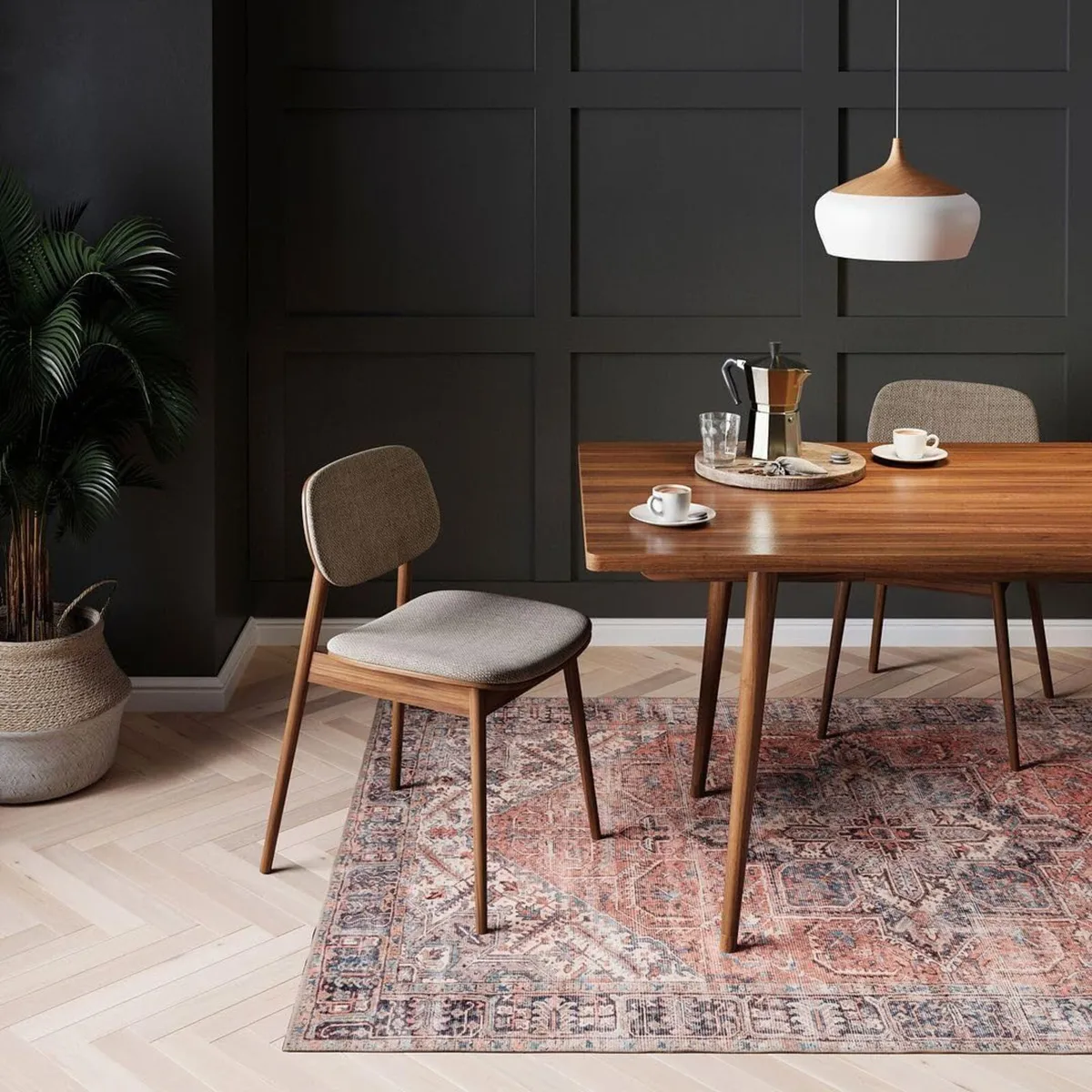 Large Classic Traditional Distressed Living Room - Image 2