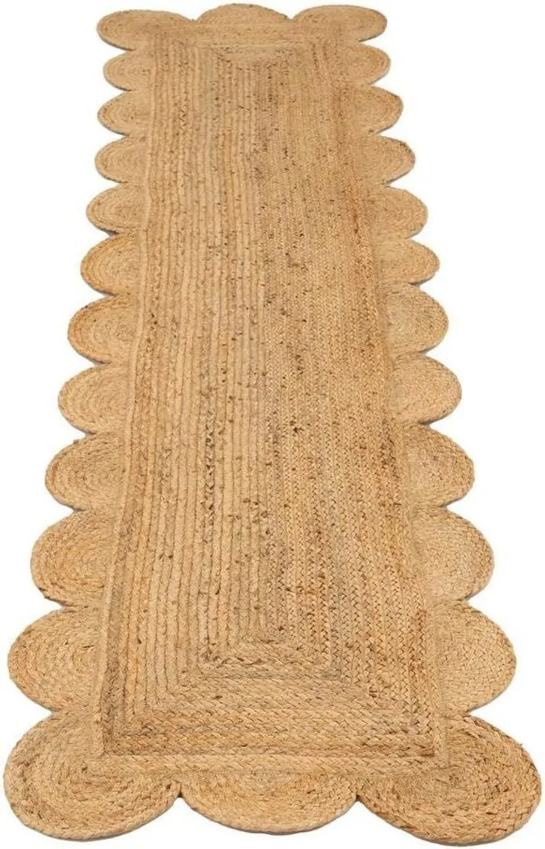 Scalloped Jute Rug Natural Beige Rustic Curved - Image 1