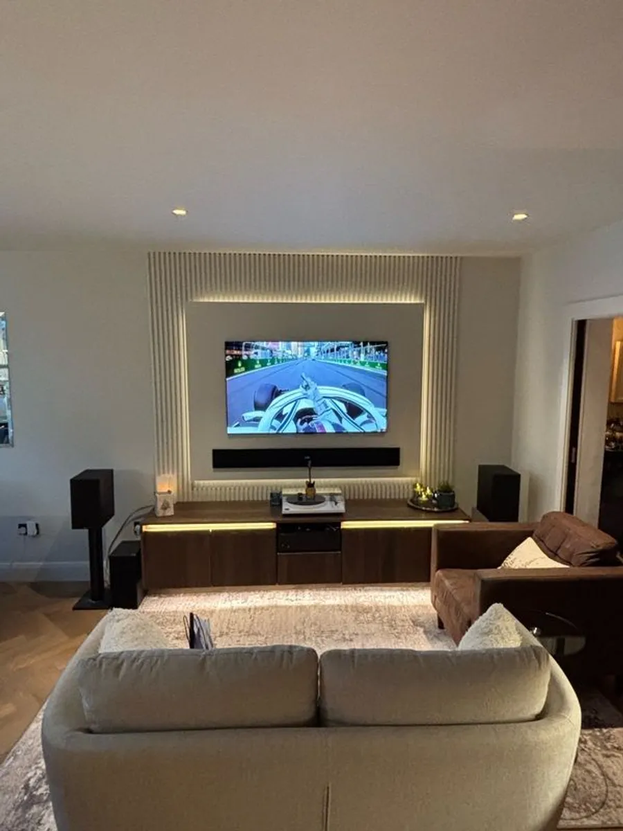 LG US10TY Soundbar (ideal for G series OLED tv) Brand New - Image 2