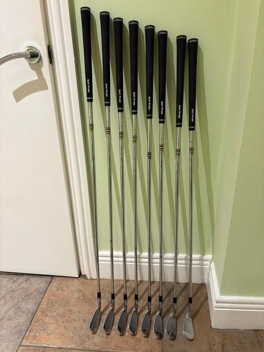 Titleist 735cm irons - Image 2