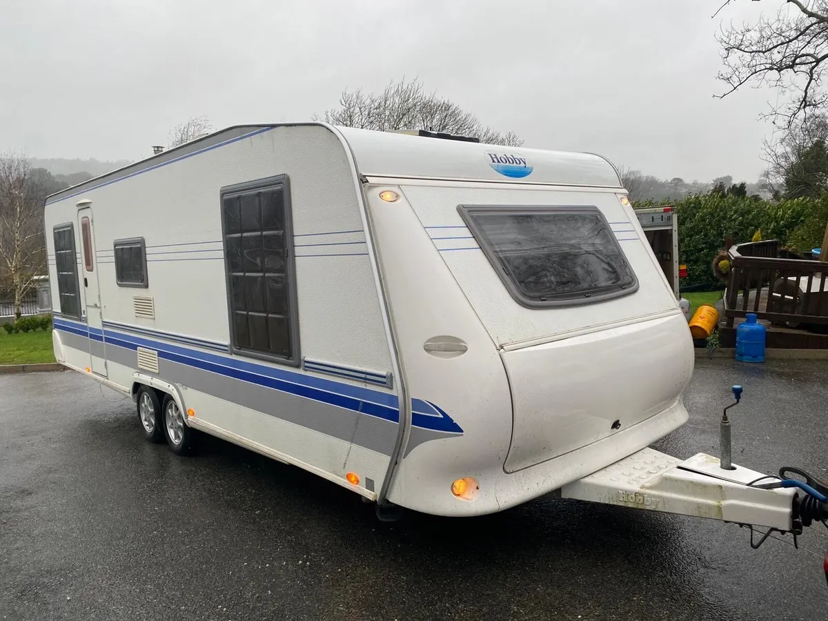 5 Birth hobby caravan - Image 3