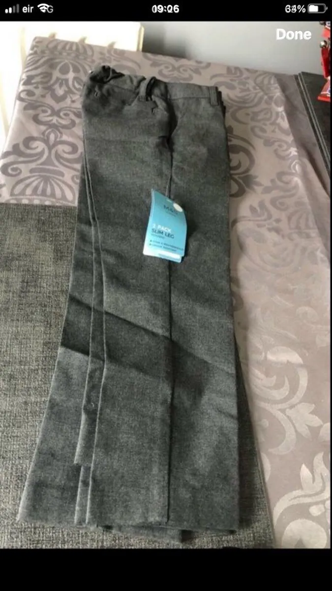 Boys BNWT M&S school trousers age 4/5 €10 - Image 1