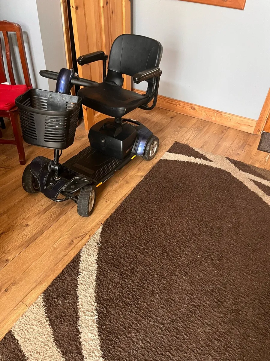 Mobility scooter - Image 1