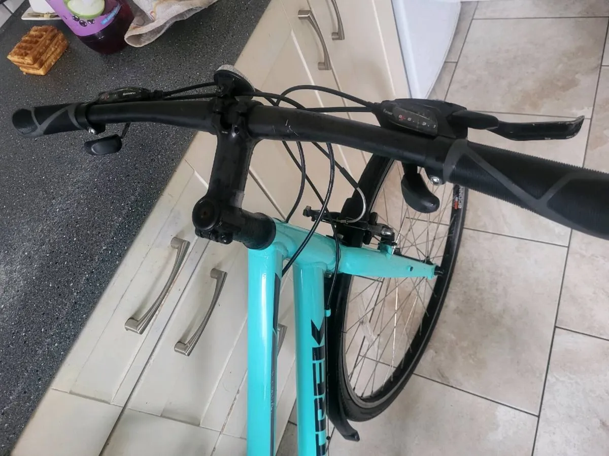 Ladies bike excellent condition - Image 3