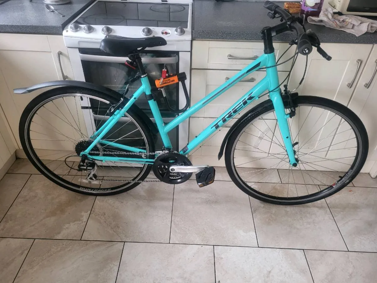 Ladies bike excellent condition - Image 1