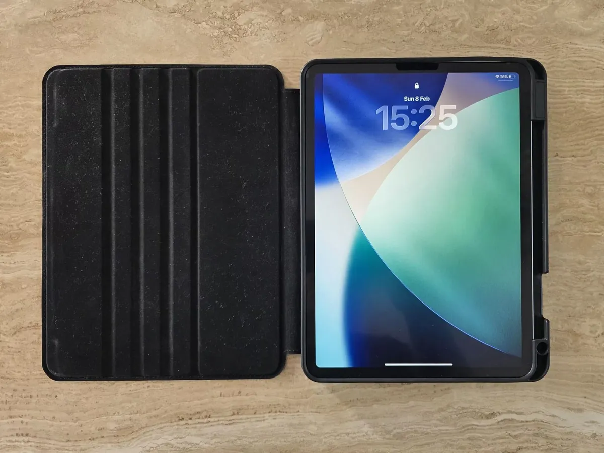 iPad Pro 11-inch M2 2022 (4th generation) - Image 1