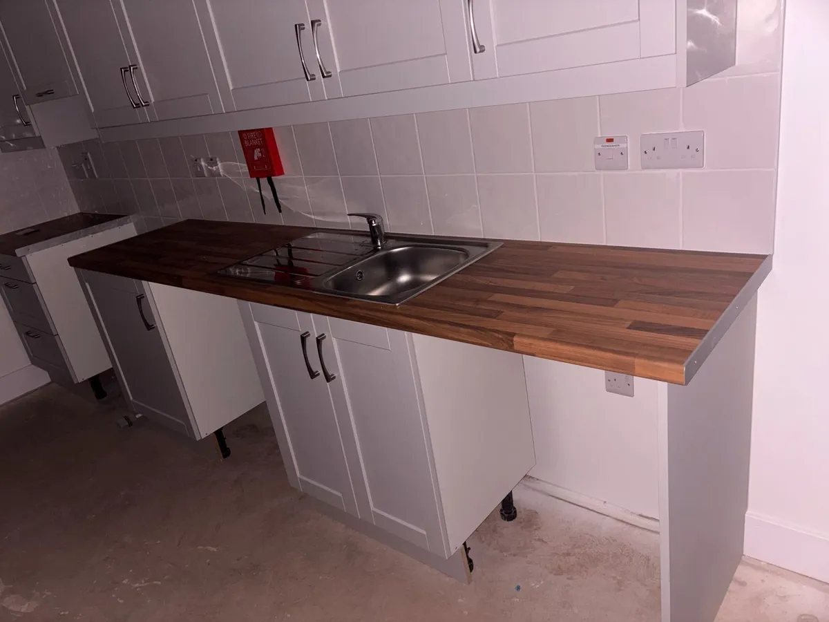 Kitchen Cabinet set - Image 2