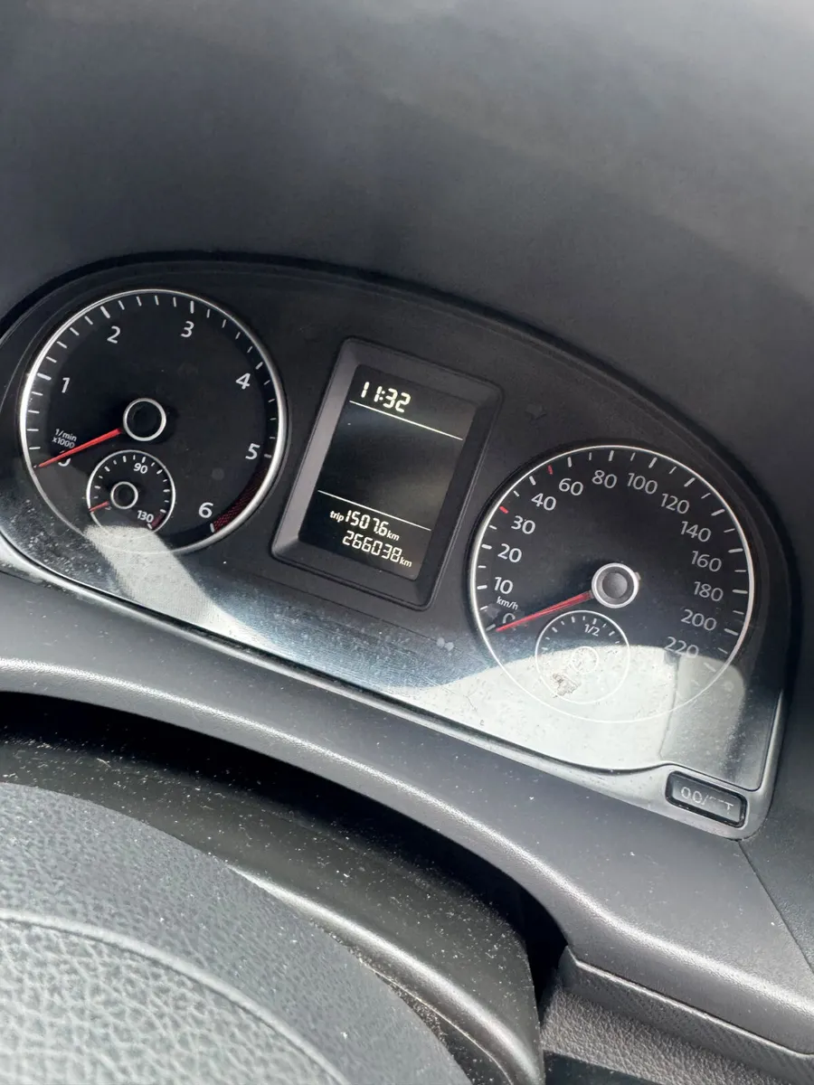 Volkswagen Caddy 2013 diesel - Image 3