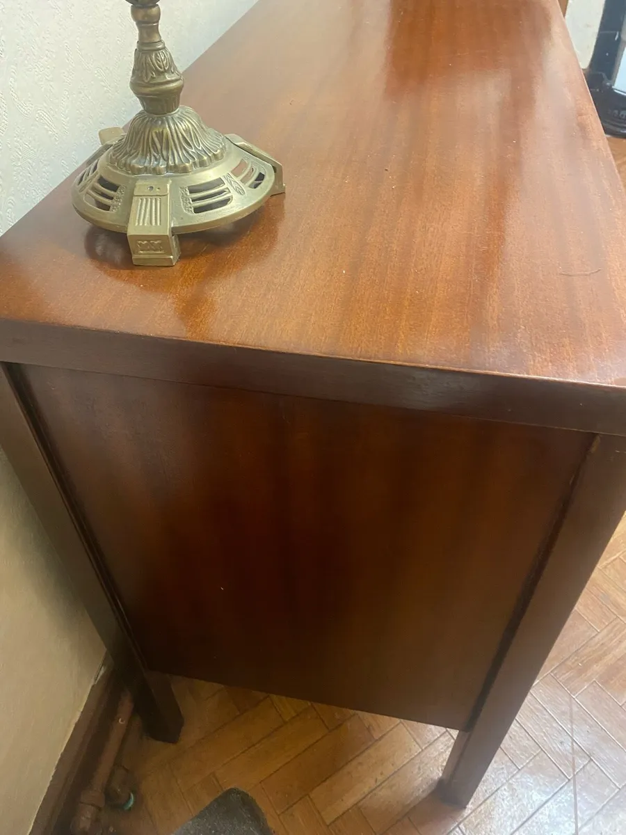 Mid-century teak sideboard. - Image 3