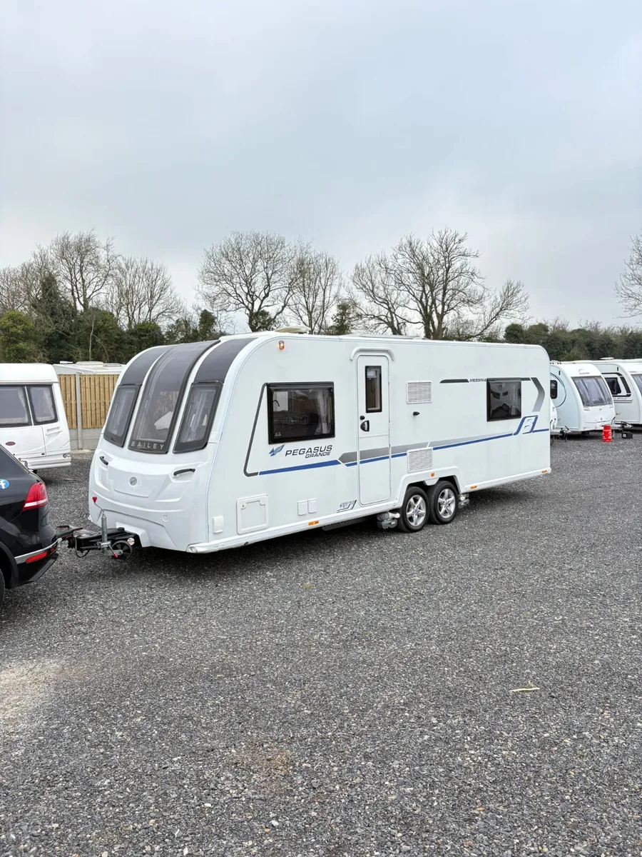 Bailey Pegasus 4 berth island bed high end Caravan - Image 3