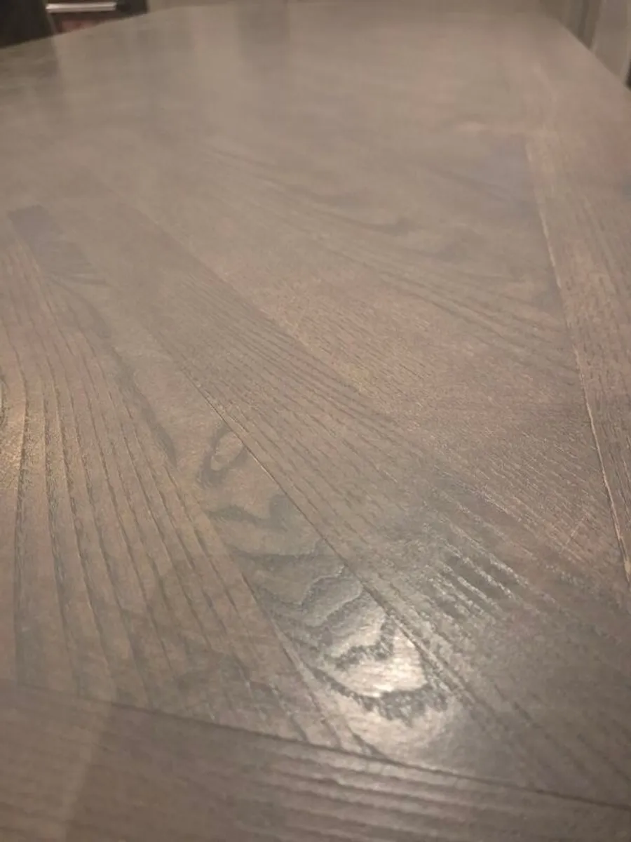 Kitchen Table - Image 4