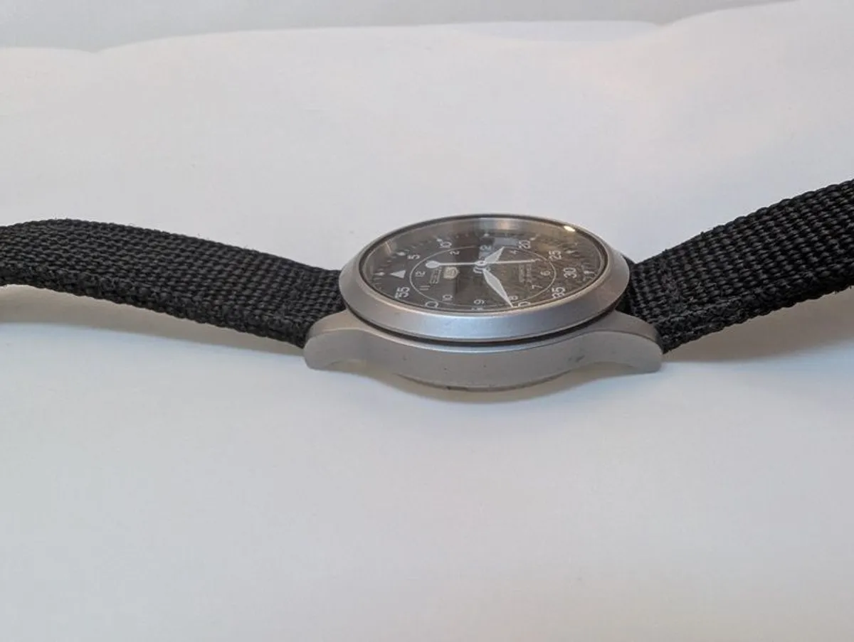 Seiko 5 SNK809K2 Automatic - Image 4