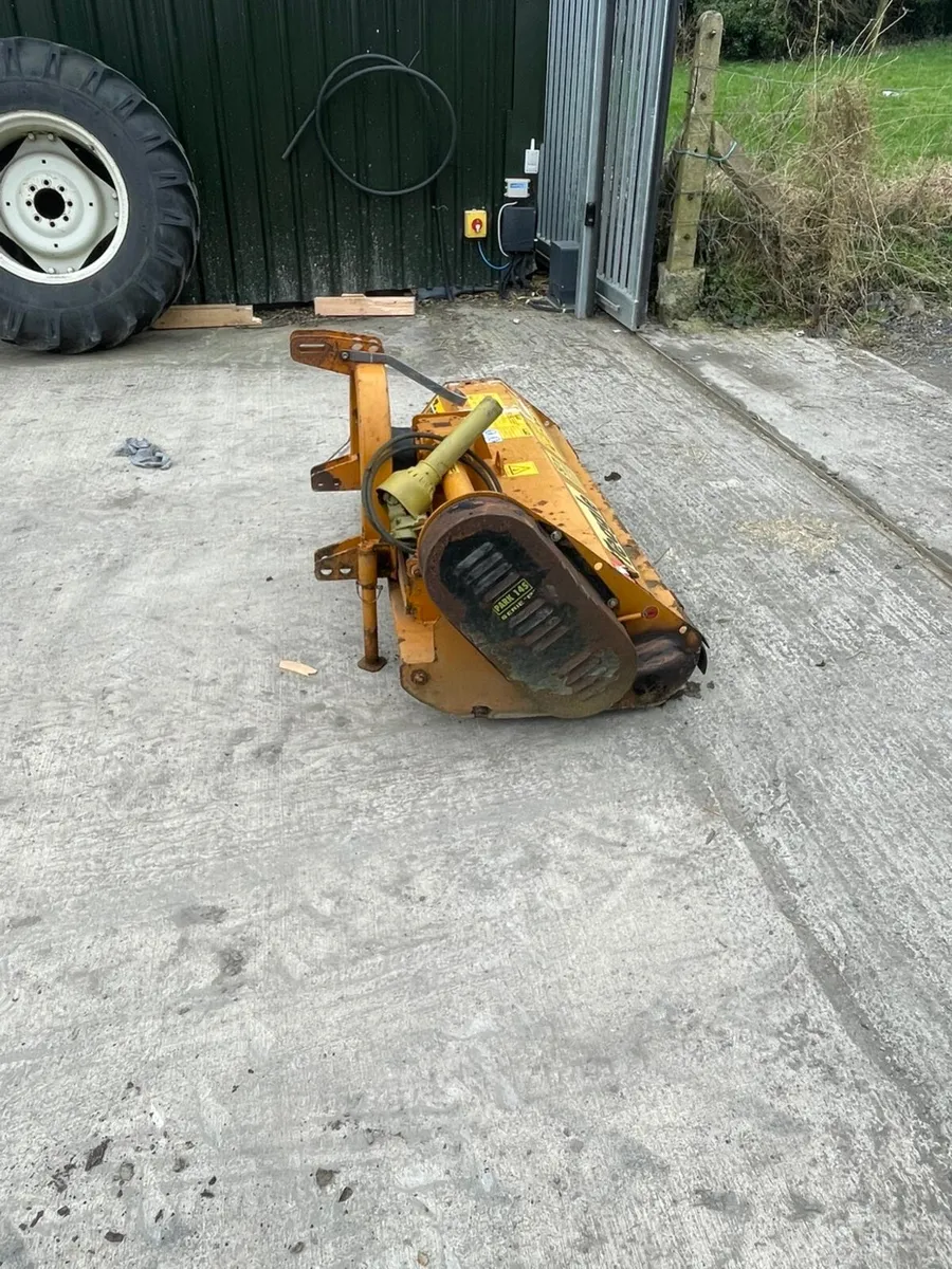 Teagle 1.4M Flail Mower with Hyd Side Shift - Image 3