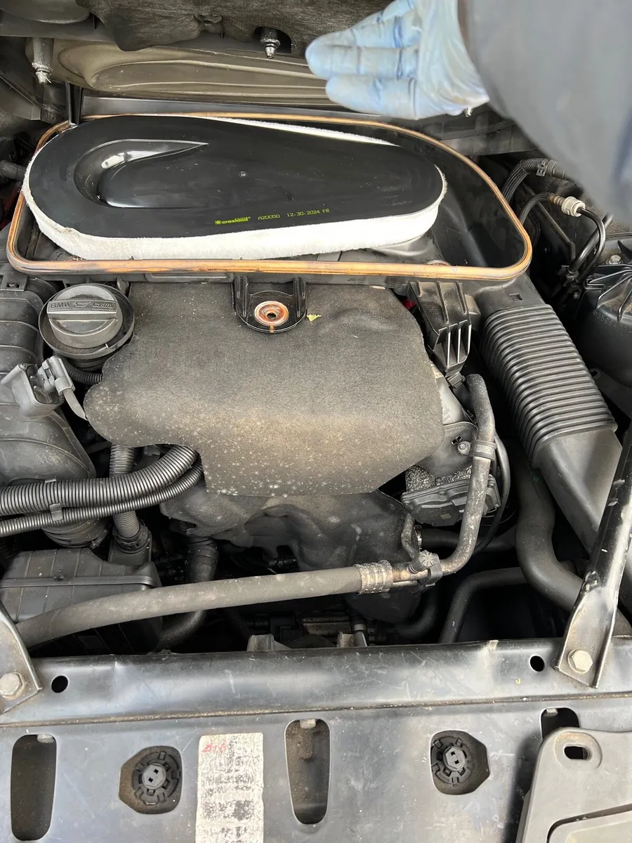 Breaking bmw 518d 2014 f10 a89 n47d20c - Image 4