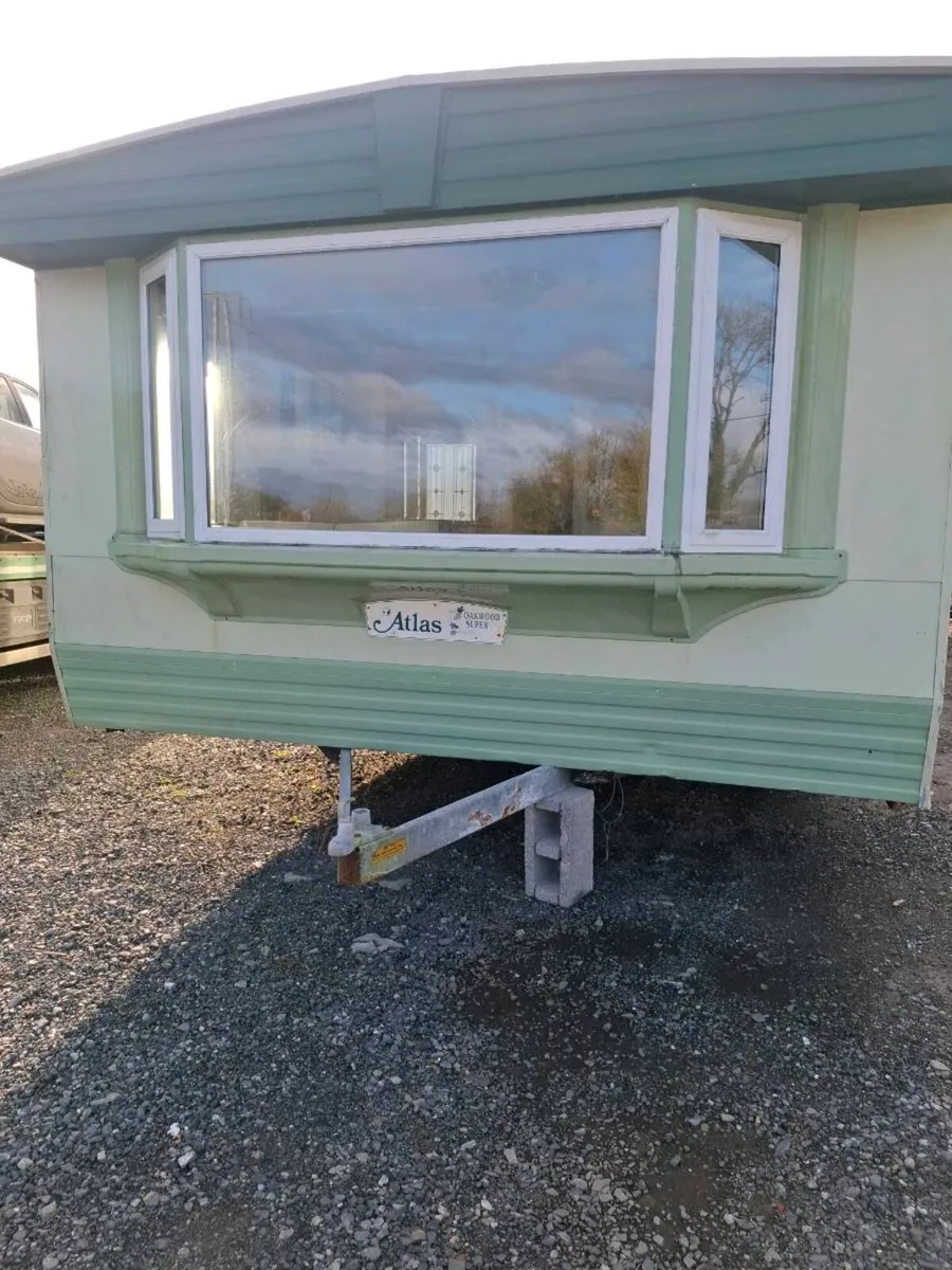 Oakwood Super 37 X 12 Mobile Home - Image 2
