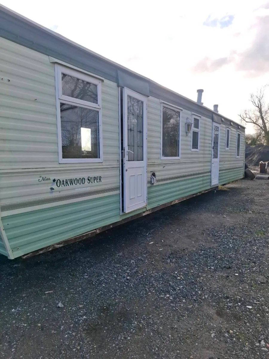 Oakwood Super 37 X 12 Mobile Home - Image 3
